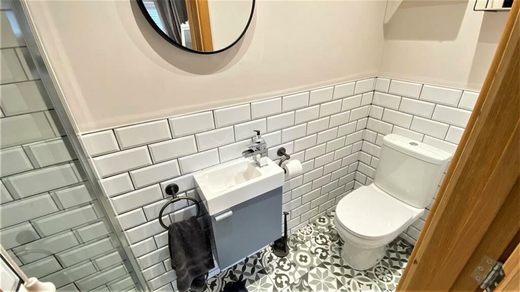 2nd En-Suite