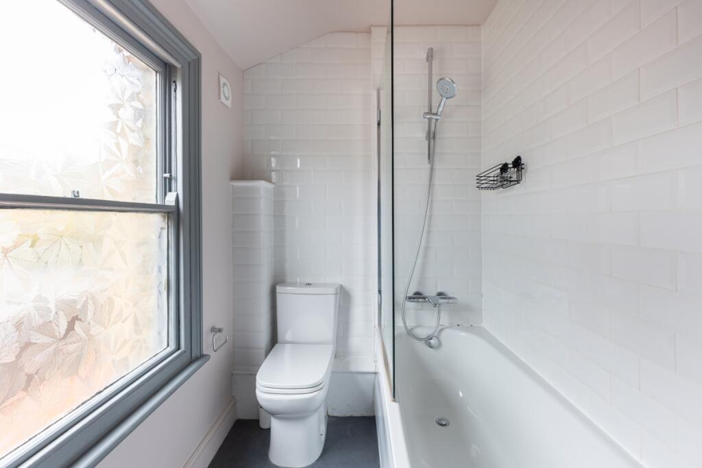 101207_104A-Islip...