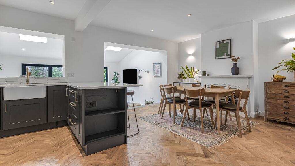 Kitchen/Dining Room