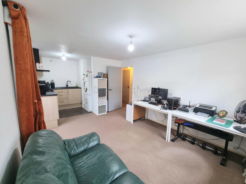 Open Plan Lounge, Kitchen/Dining Room