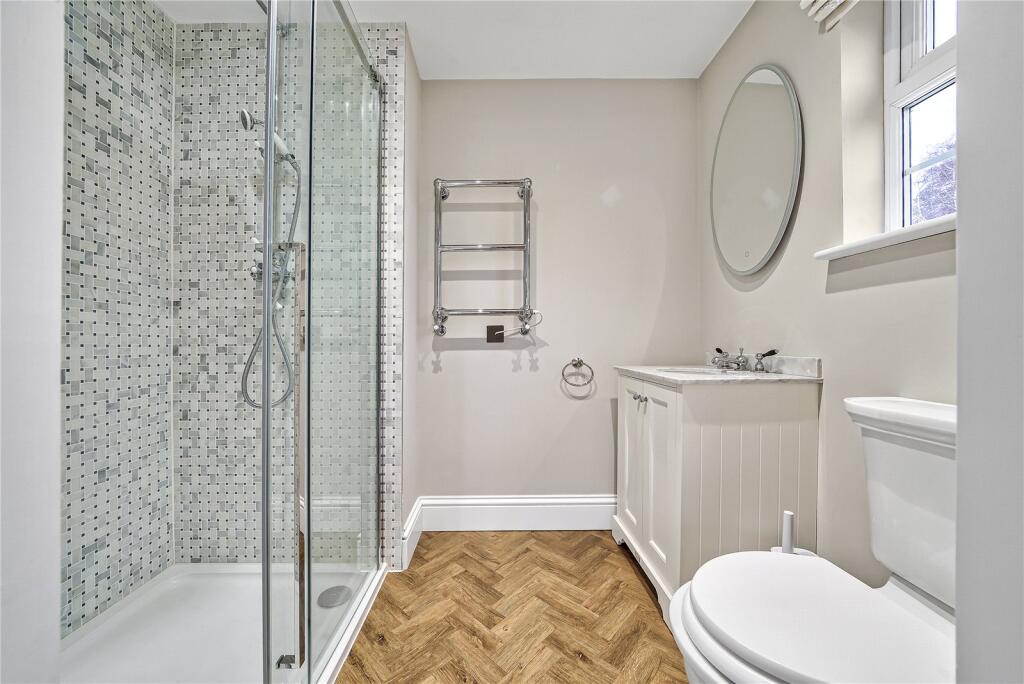Ensuite To Bed Two