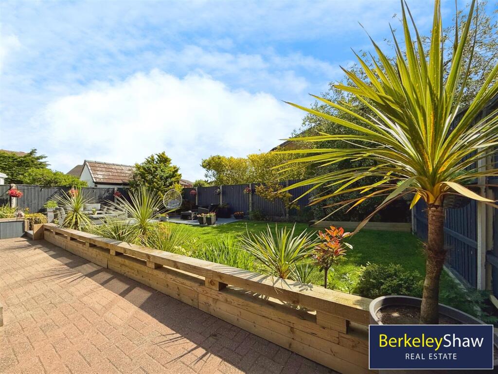 a19ac541--4578-9218-B2A4EAE84654-45786-000013A868A