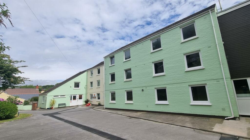 Haven Court - Front 5.jpg