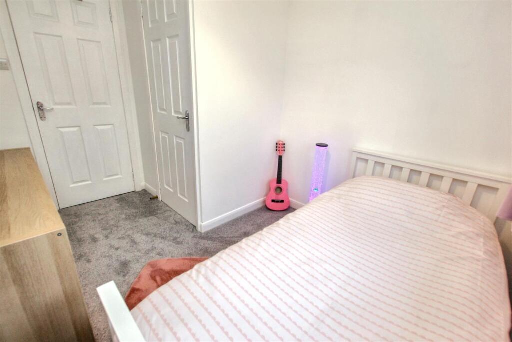 17 - Bedroom Three.jpg