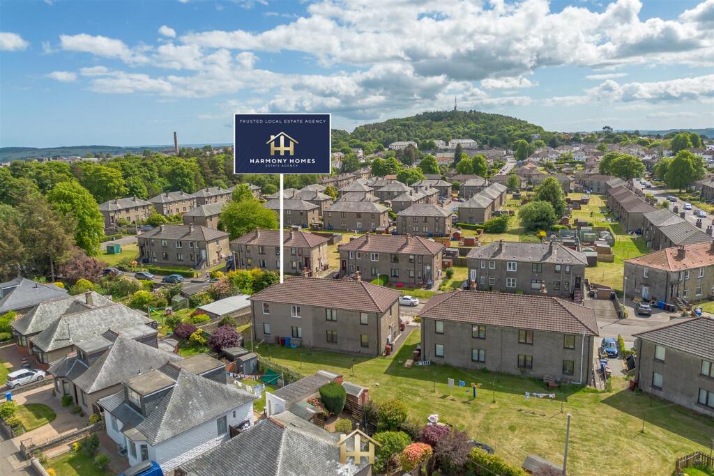 38 GLENMOY AVE 220525 EDIT (39 of 40) 1.jpg