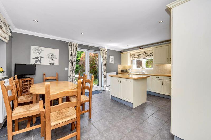 Kitchen/Breakfast Room