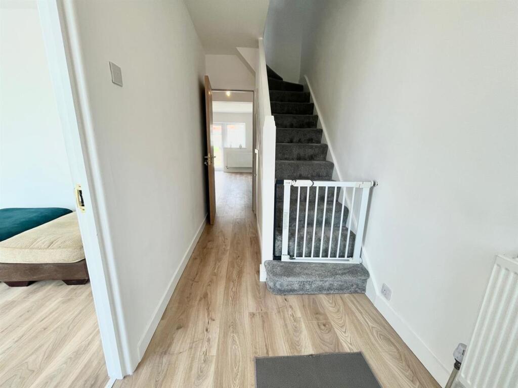 Hallway.jpg