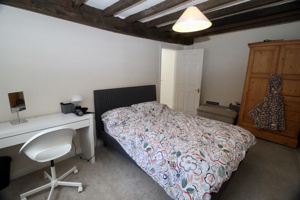 IMG_383531_9_larg...