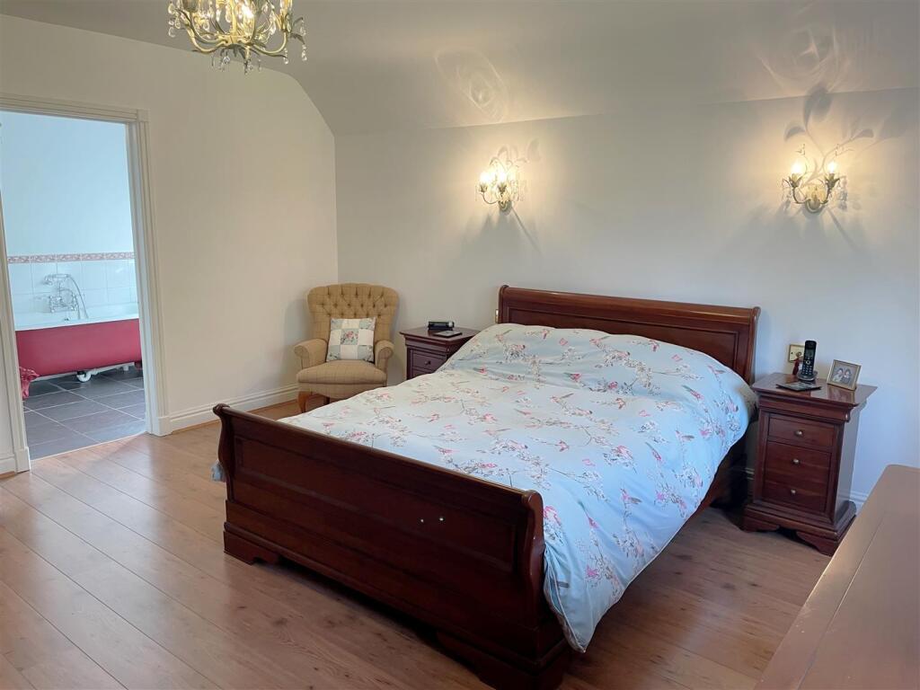 Bed 1a.JPG