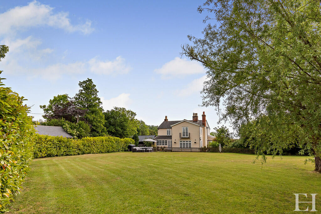 8648440-exteriorW...