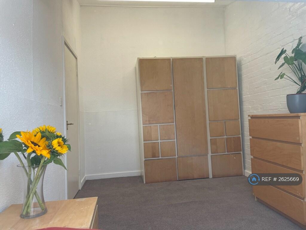 Front Bedroom