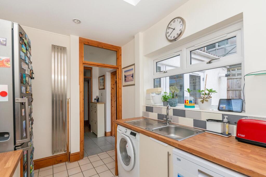 G1FPRBN - Kitchen C.jpg