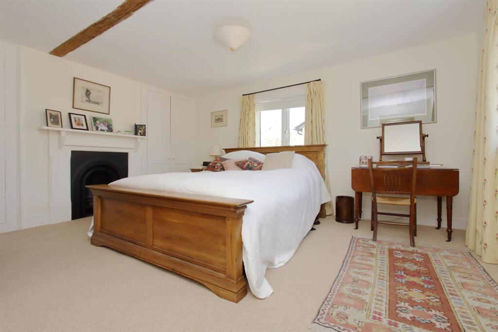 yew tree farmhouse ph39.JPG