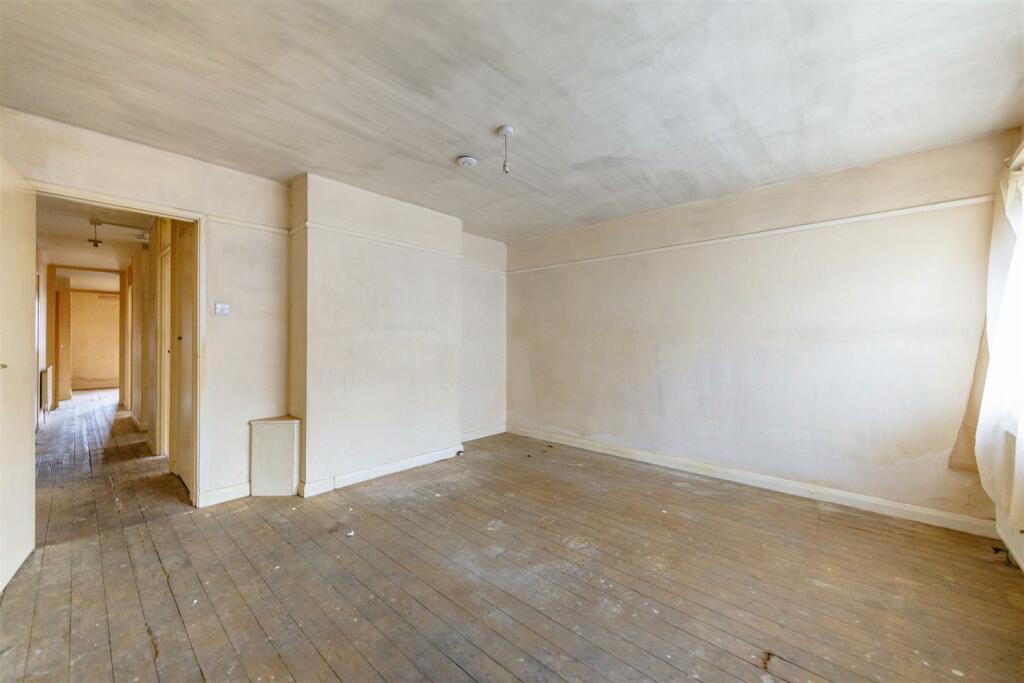 Flat2_MerthyrTerrace_SW138DL (7).jpg