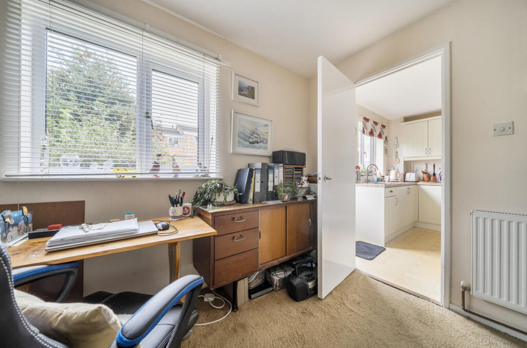 1349680-7-68c1924...