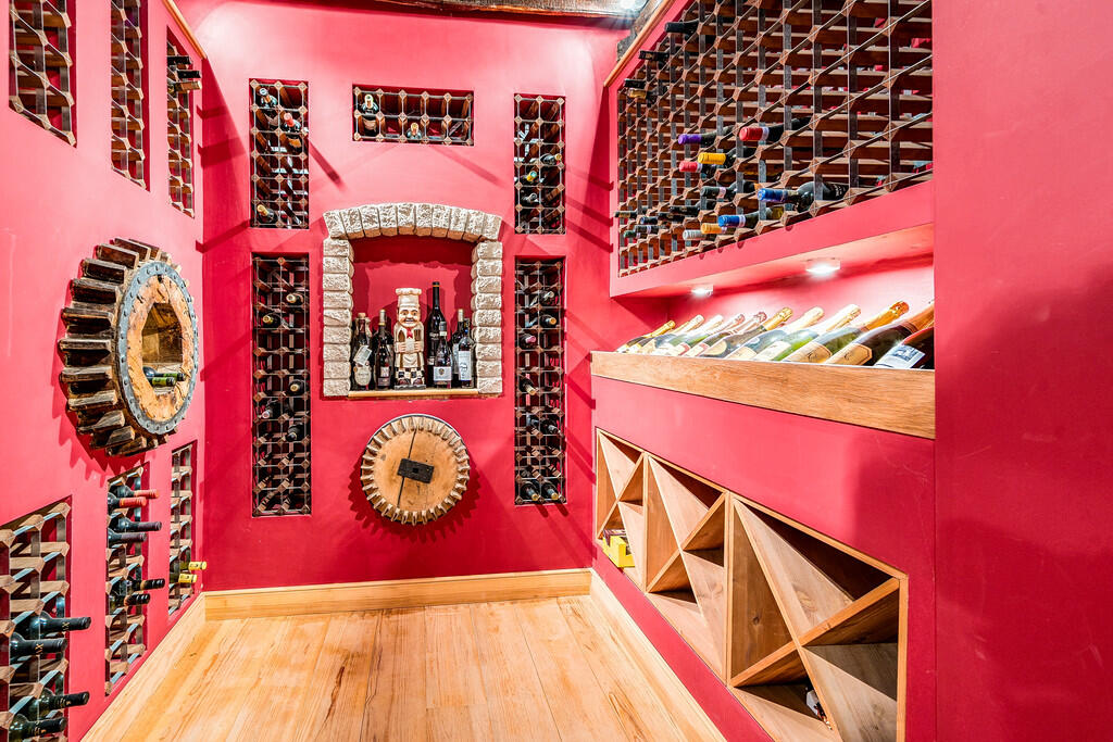 Wine Cellar 