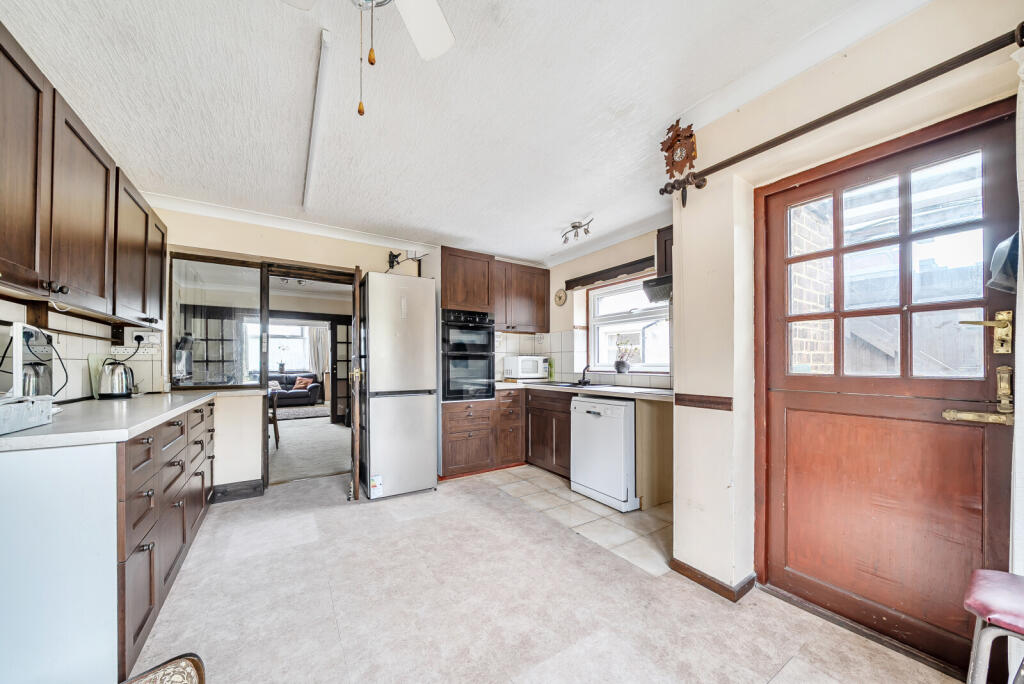 1364064-15-68e926...