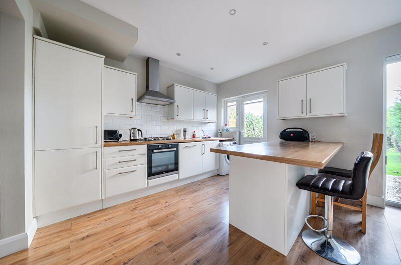 Kitchen diner angle 2