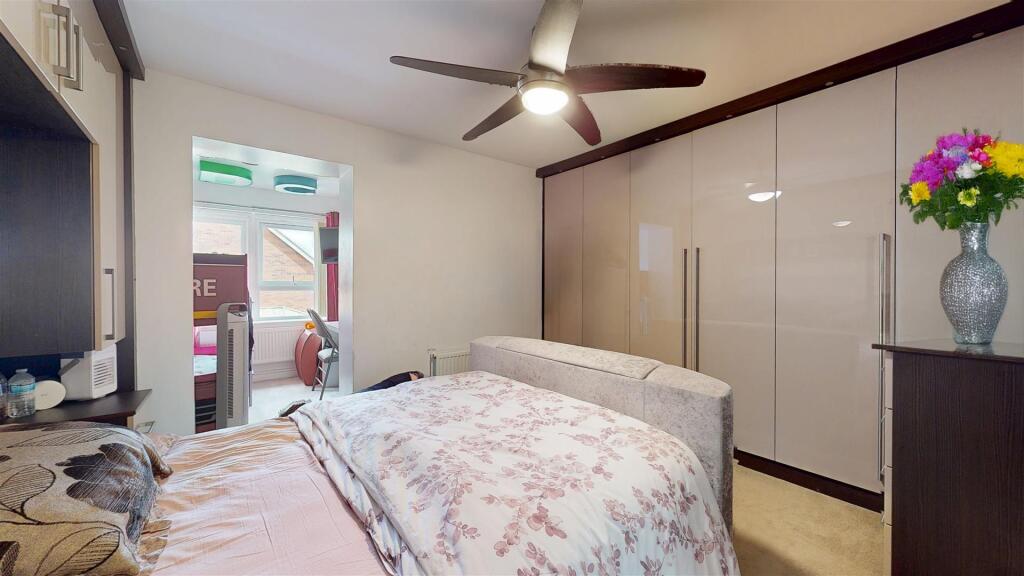 R47Re8eIjUqIV3YstTyMcQ (1).jpg