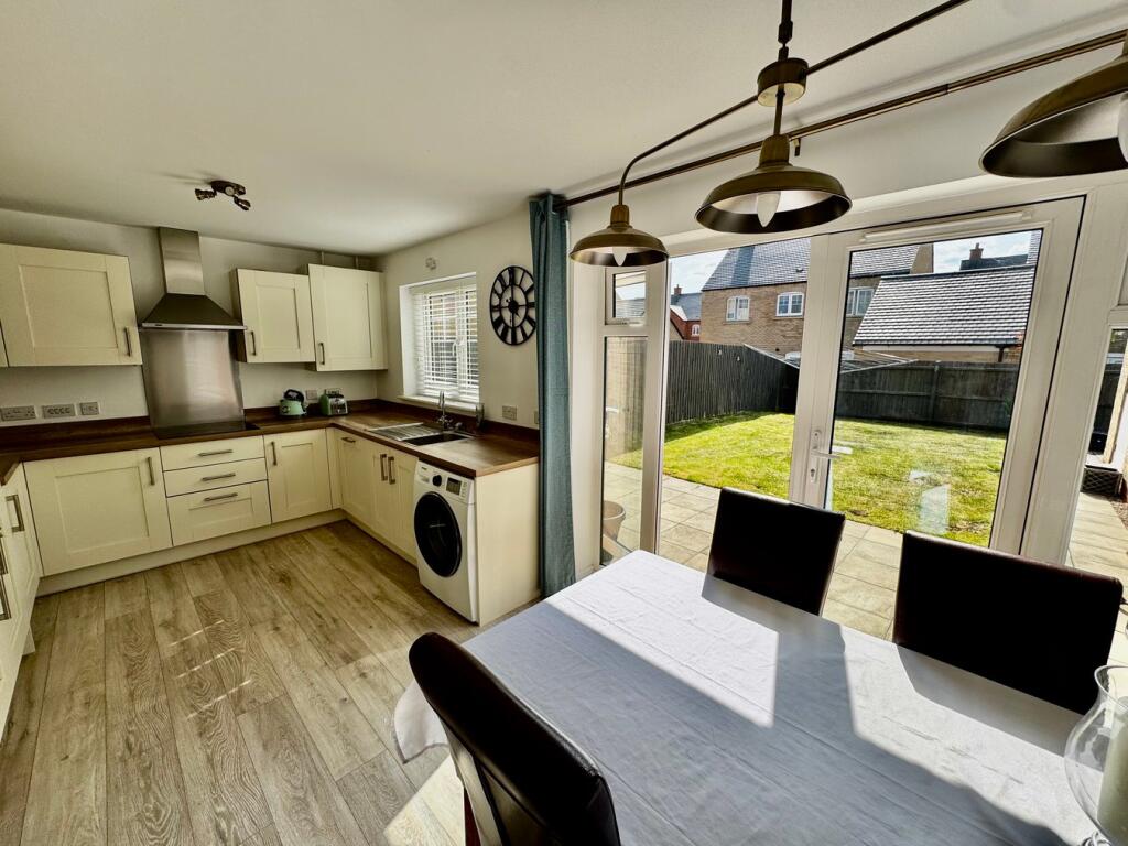 Kitchen / Dining Room