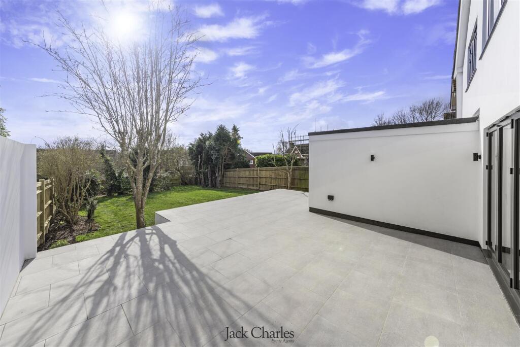 8 Old Hadlow Road 56.JPG