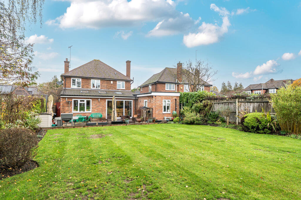 1382809-4-691dae6...