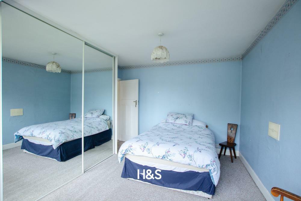 2heatonroad17.jpg