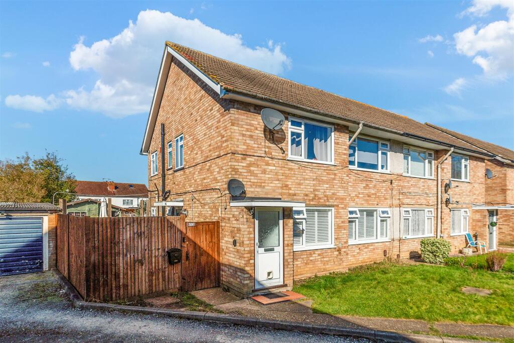 SALTASH CLOSE, 6- (23).jpg