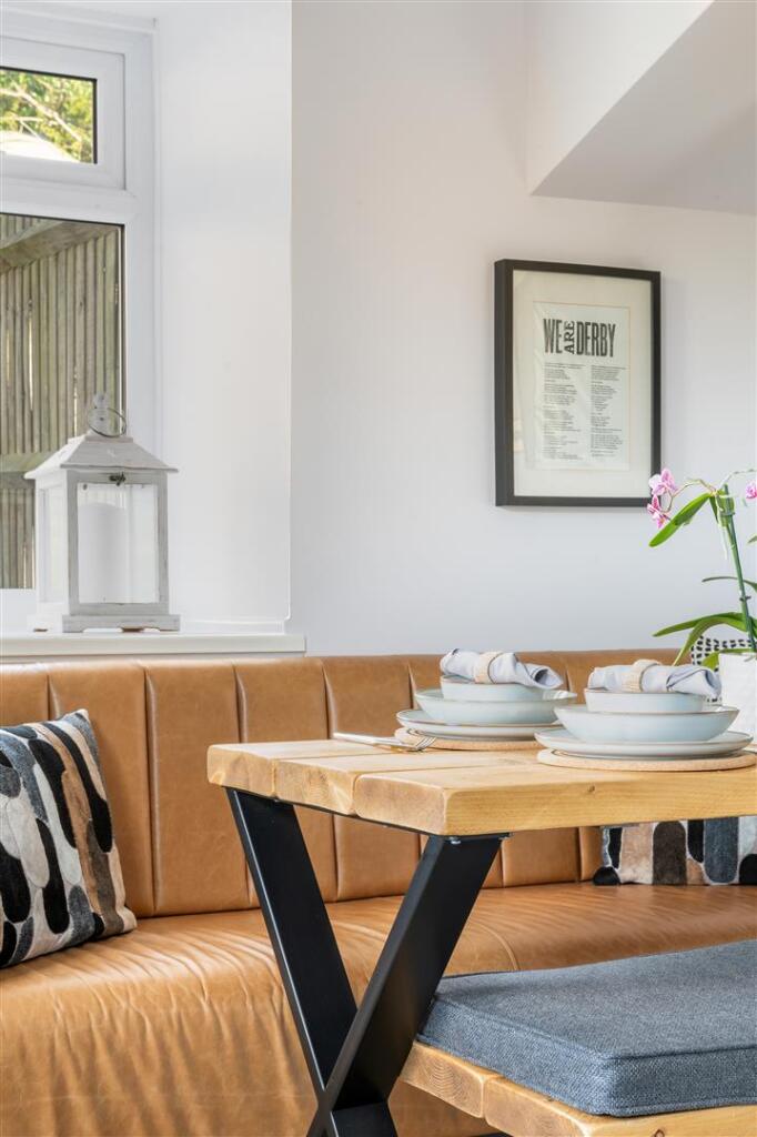 HILLSIDE CLOSE, 3- (4).jpg