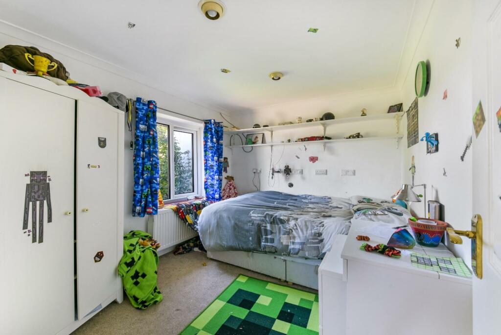 BRIDGEFIELD CLOSE,2-131.jpg