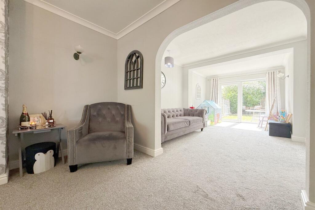 Dining Room/Play Roo