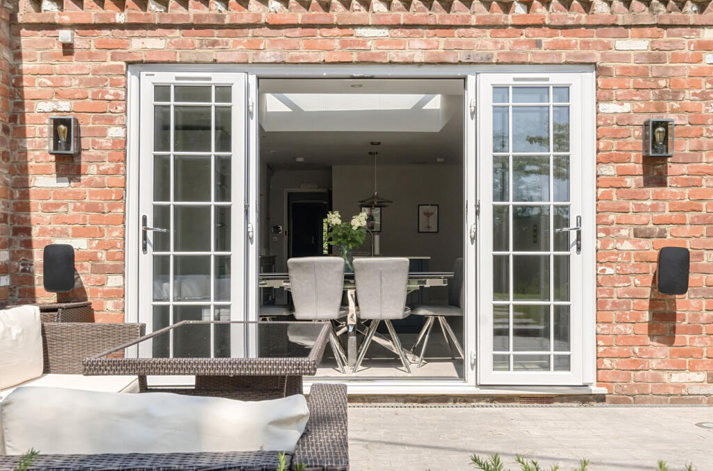 1311800-5-6853eb4...