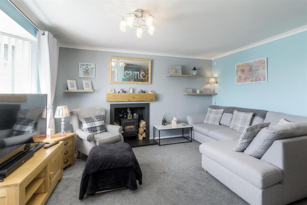 1 Berry Close, Ravenstone