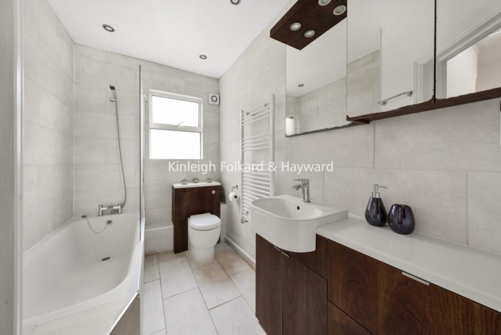 d11b3d62-41f1-401d-8