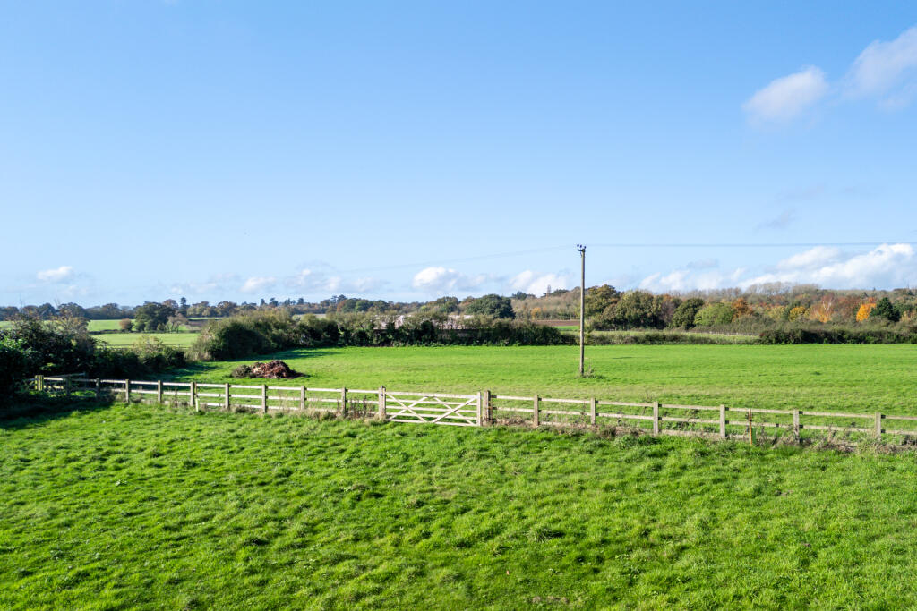 DJI_20241026130432_0298_D