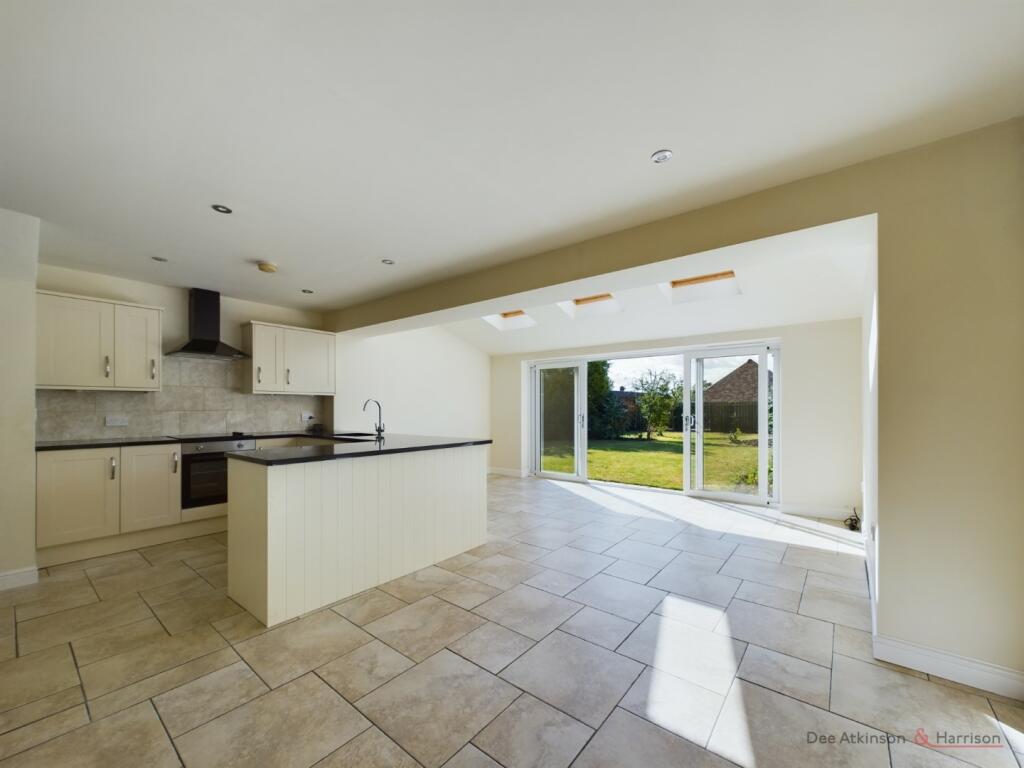 Kitchen/Diner/Living Area