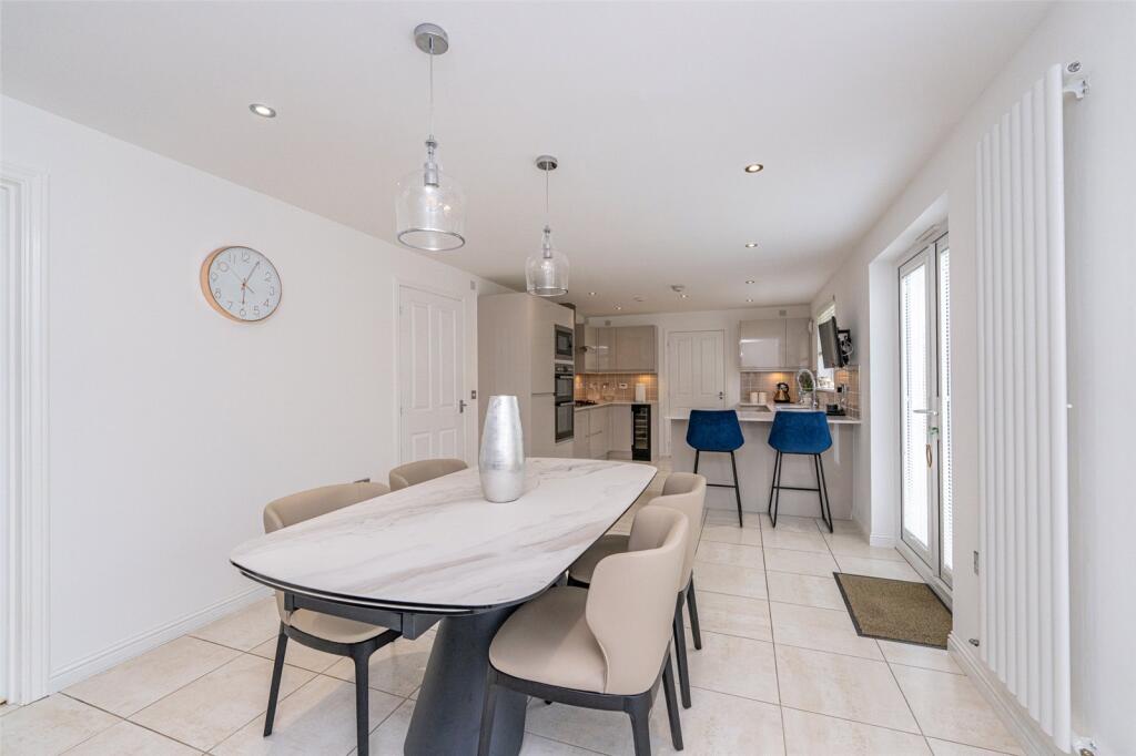 Kitchen/Diner Alt