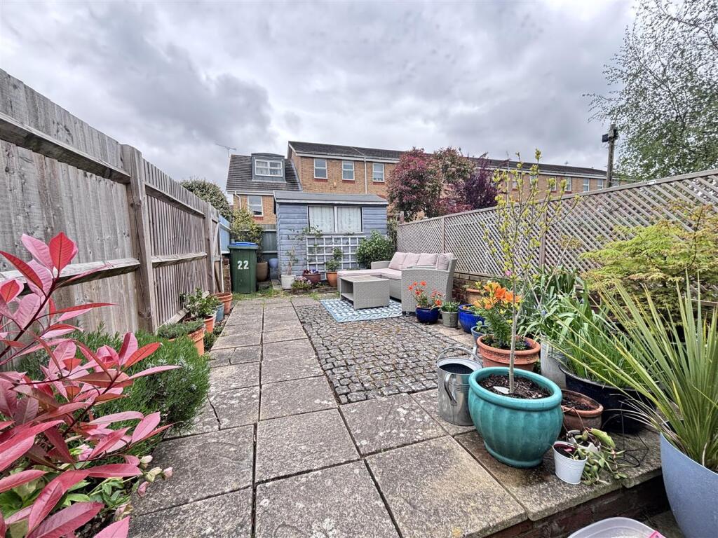 Victoria Street Garden 5.jpg