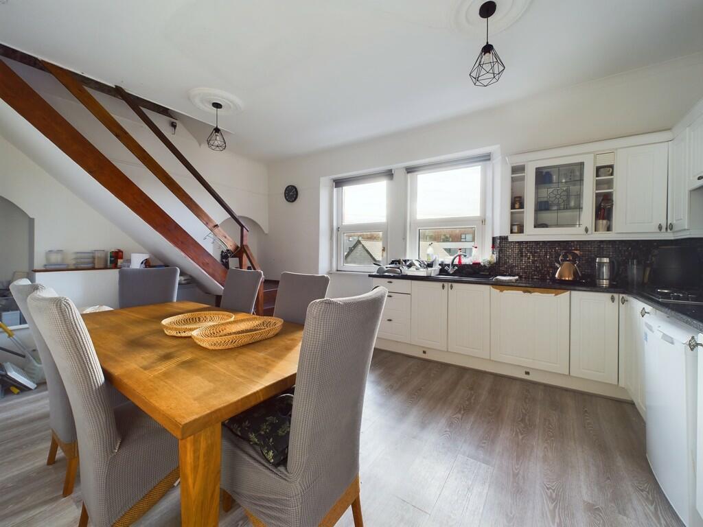 CAM02089G0-PR0385...