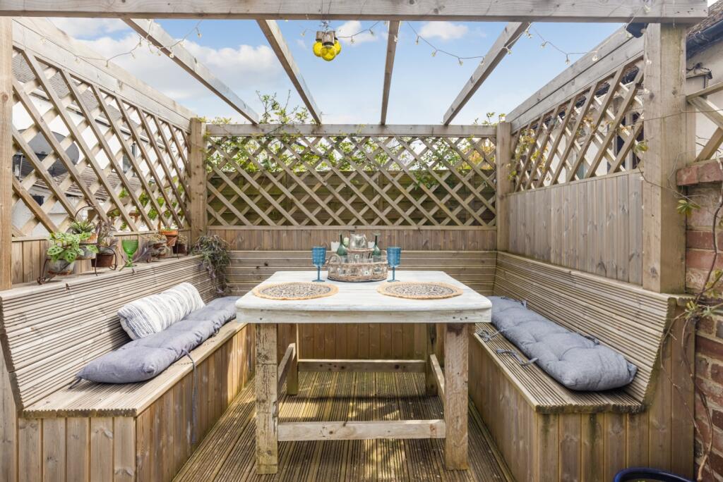 A05 - 393 Totnes Road Paignton - 250425