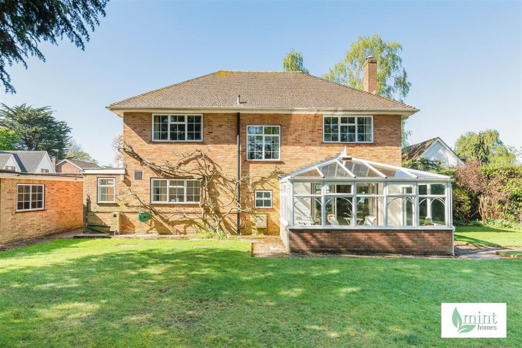 Mint_-_Amberley_Close-31.jpg