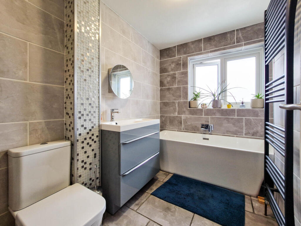Luxury Four Piece Bathroom