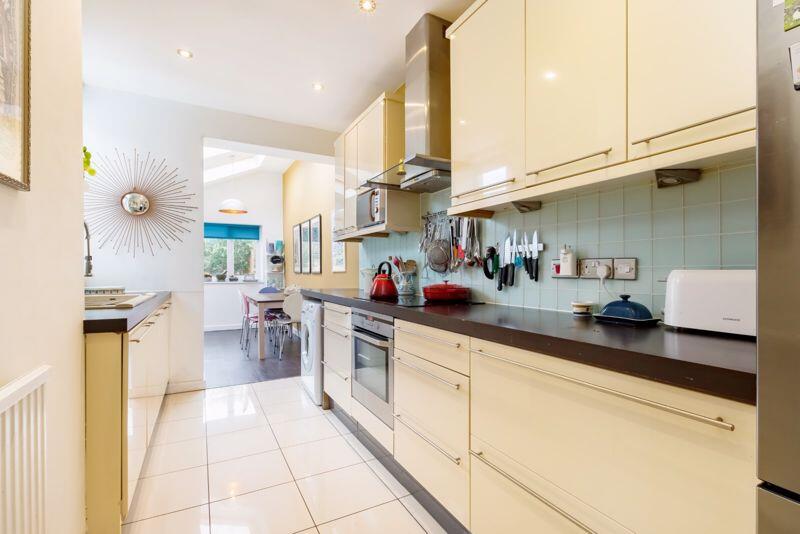 Kitchen breakfast room