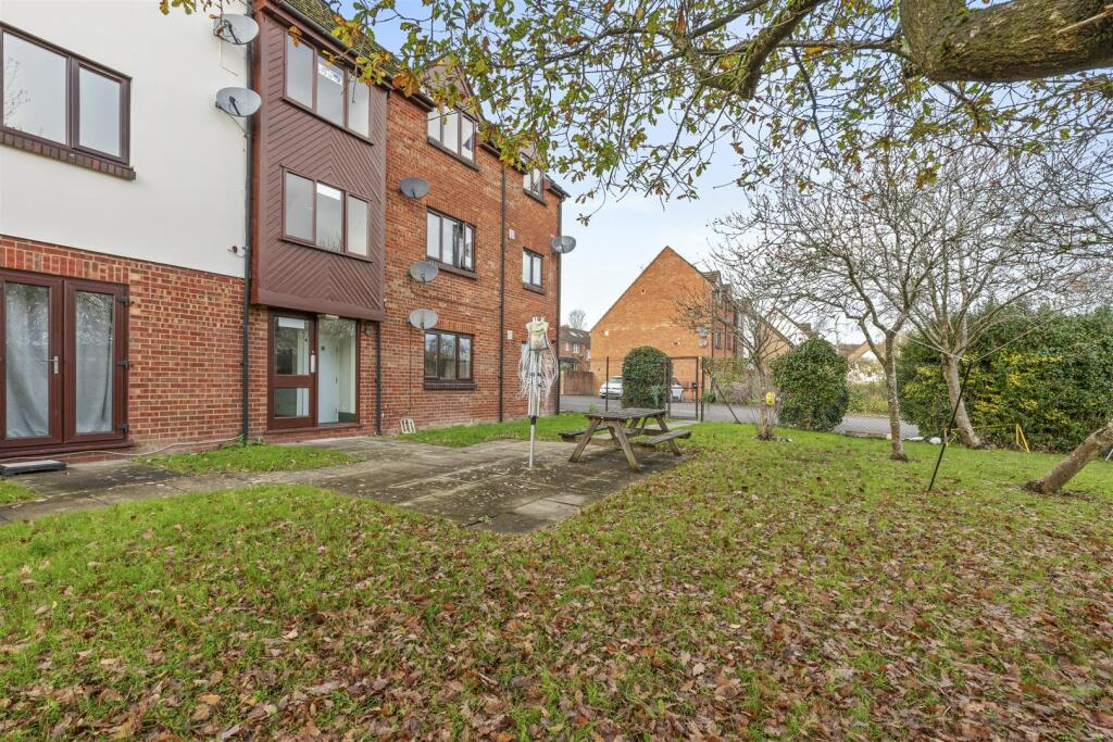 10 Windrush Court, HP13 7UL-9.jpg