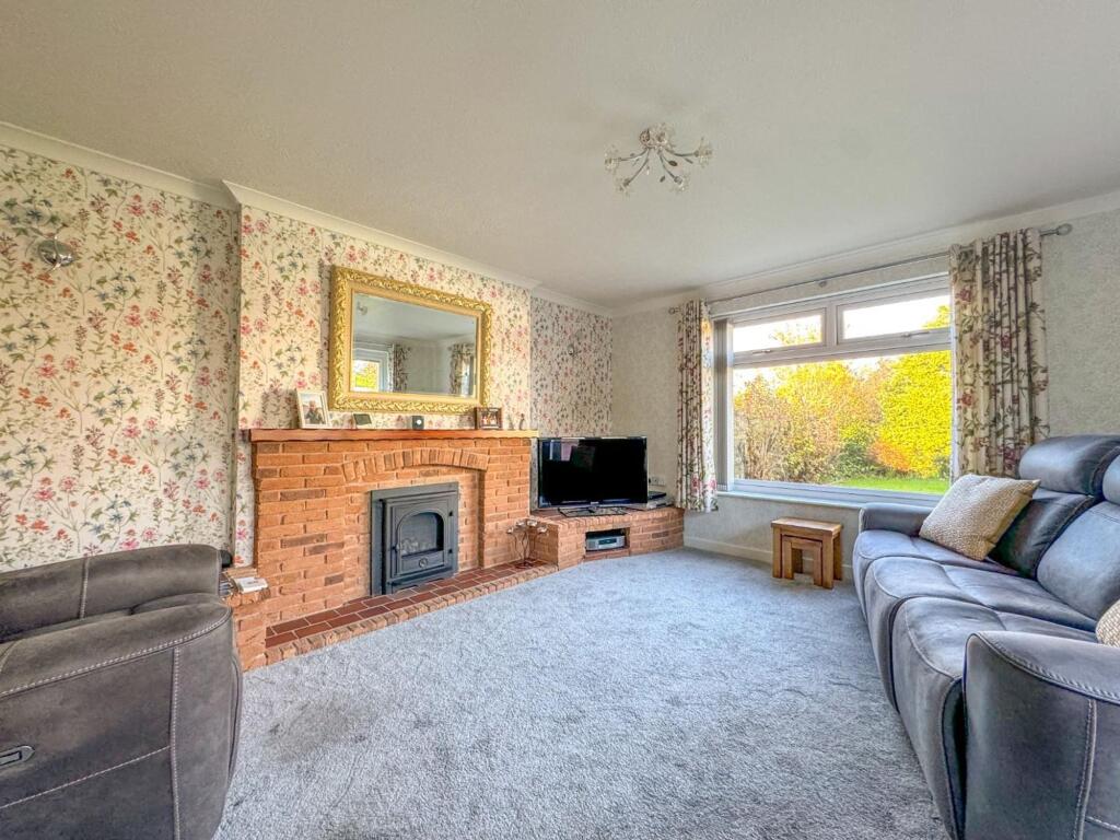 Thirlmere Avenue - Image-18.jpg