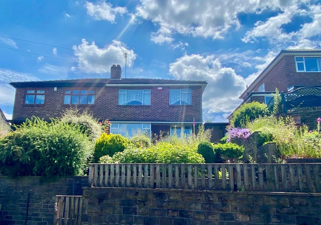 25 Hopton Lane 1.jpg