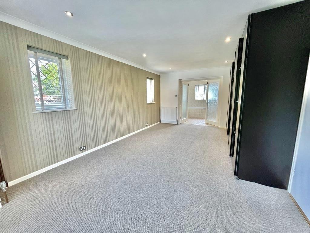 Bedroom 4 x2.jpg