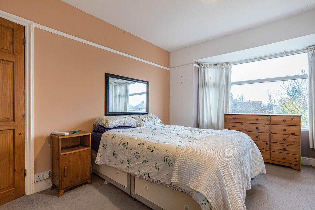 Bedroom 1 - Angle...