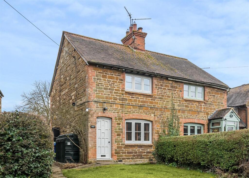 Rosebank, The Square, Moreton Pinkney (13) 5x7.jpg