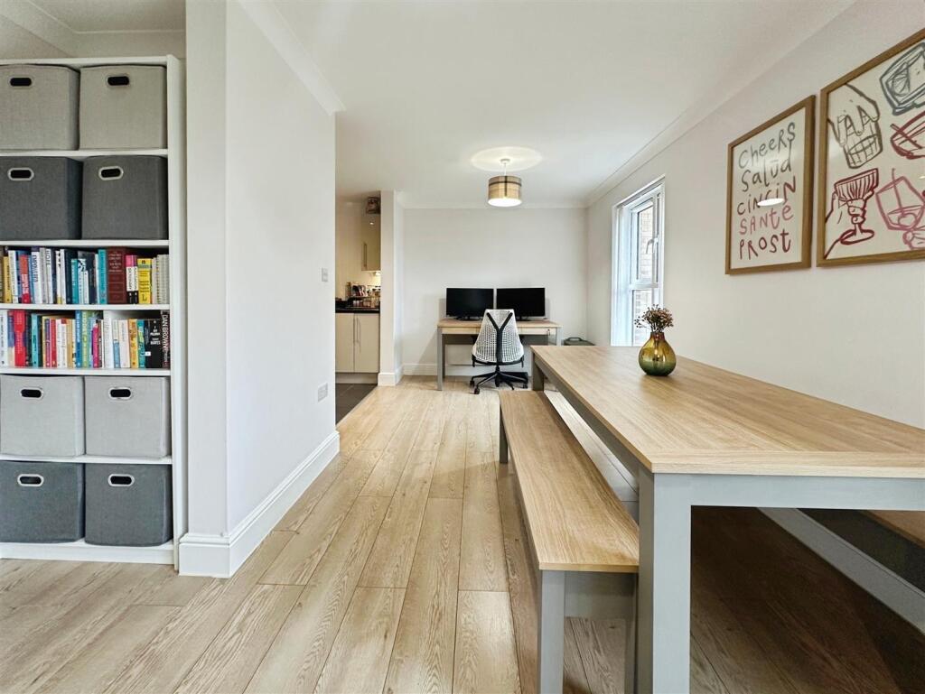 d791d436--4D8D-AC9C-0917E2B9FBE1-60458-000010E452A